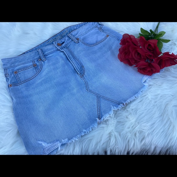 ⚜️American Eagle Jean Skirt Size 12⚜️ - Picture 2 of 6